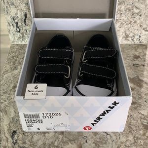 Black airwalk baby/toddler shoes